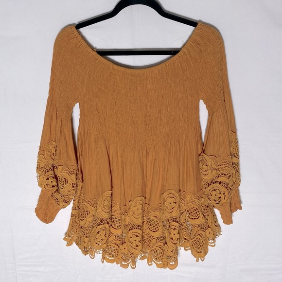 Petal Roz Yellow Smocked Off Shoulder Puff Sleeve  Lace Trimmed Blouse L - Picture 15 of 15